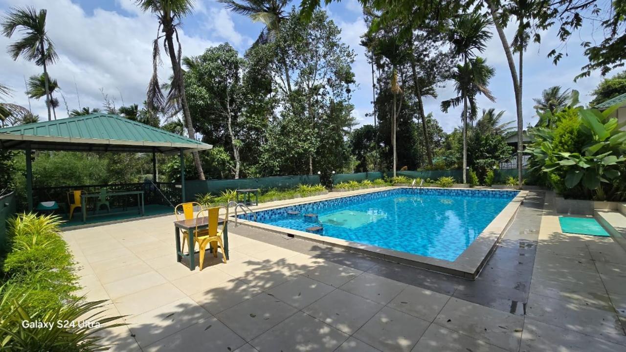Green Aura Private Villas Sultan Bathery Bagian luar foto