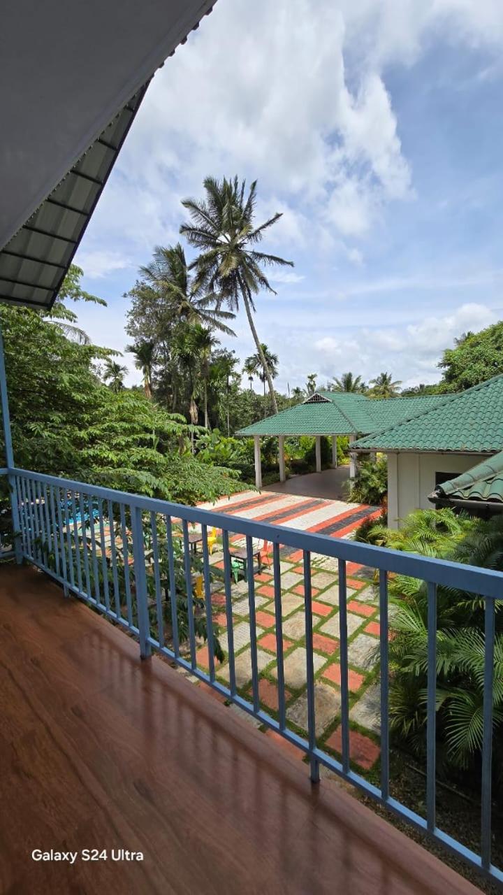 Green Aura Private Villas Sultan Bathery Bagian luar foto