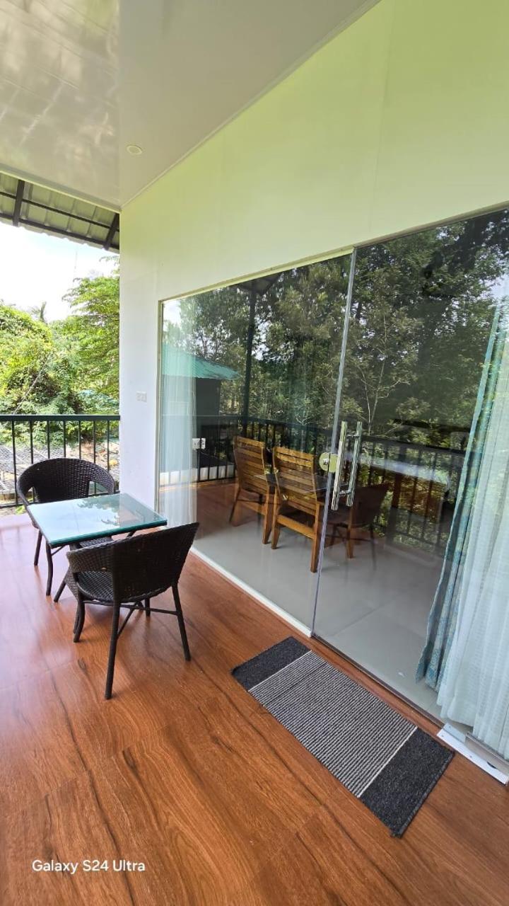 Green Aura Private Villas Sultan Bathery Bagian luar foto